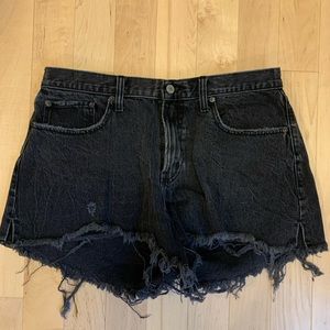 Abercrombie Boyfriend Short, Mid Rise - Curve Love